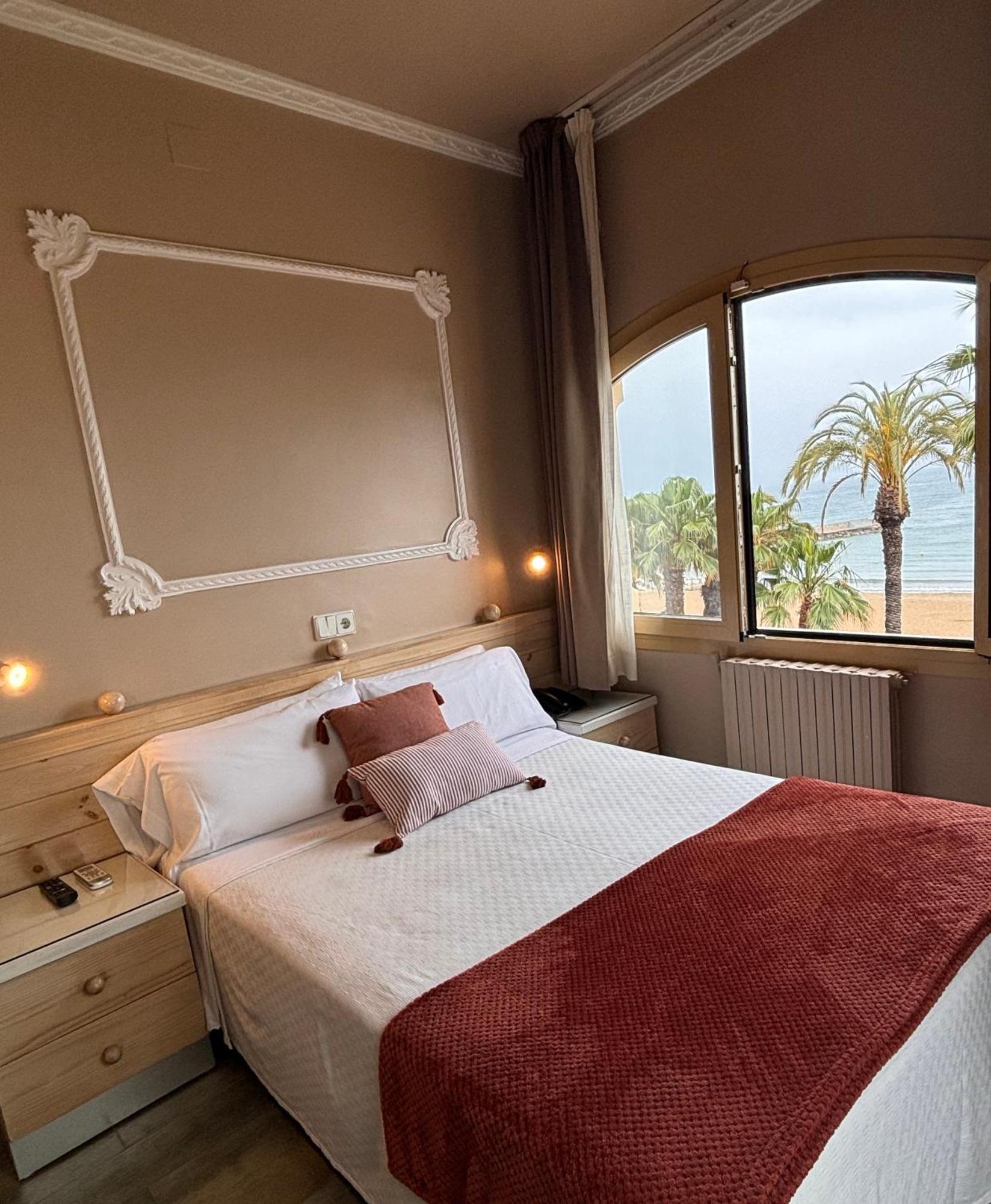 סיטגס Hotel Celimar מראה חיצוני תמונה