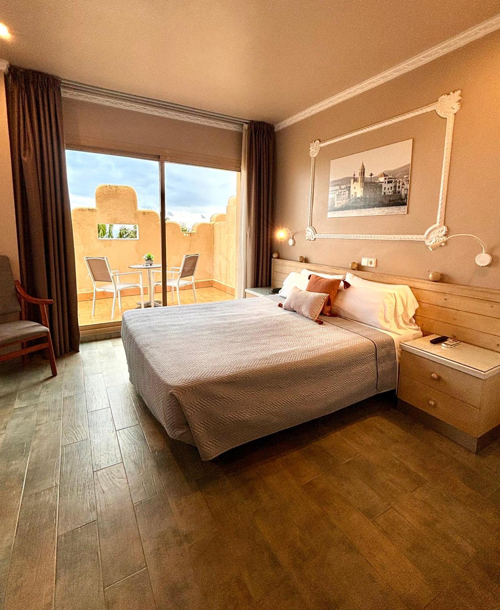 סיטגס Hotel Celimar מראה חיצוני תמונה