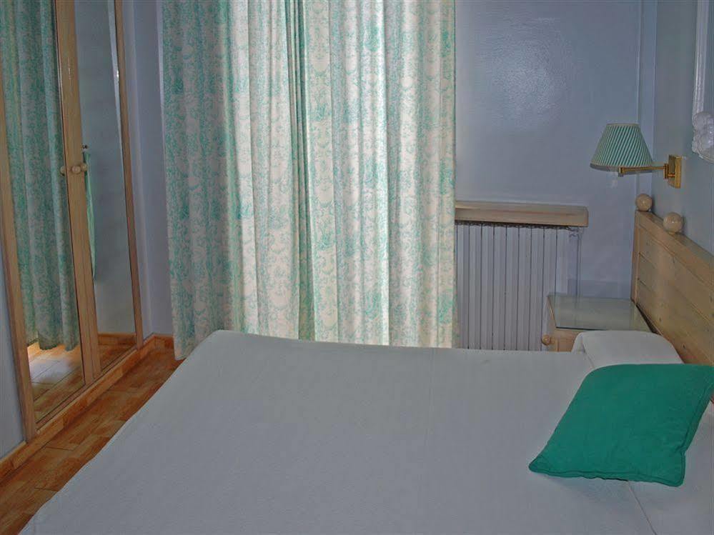 סיטגס Hotel Celimar מראה חיצוני תמונה
